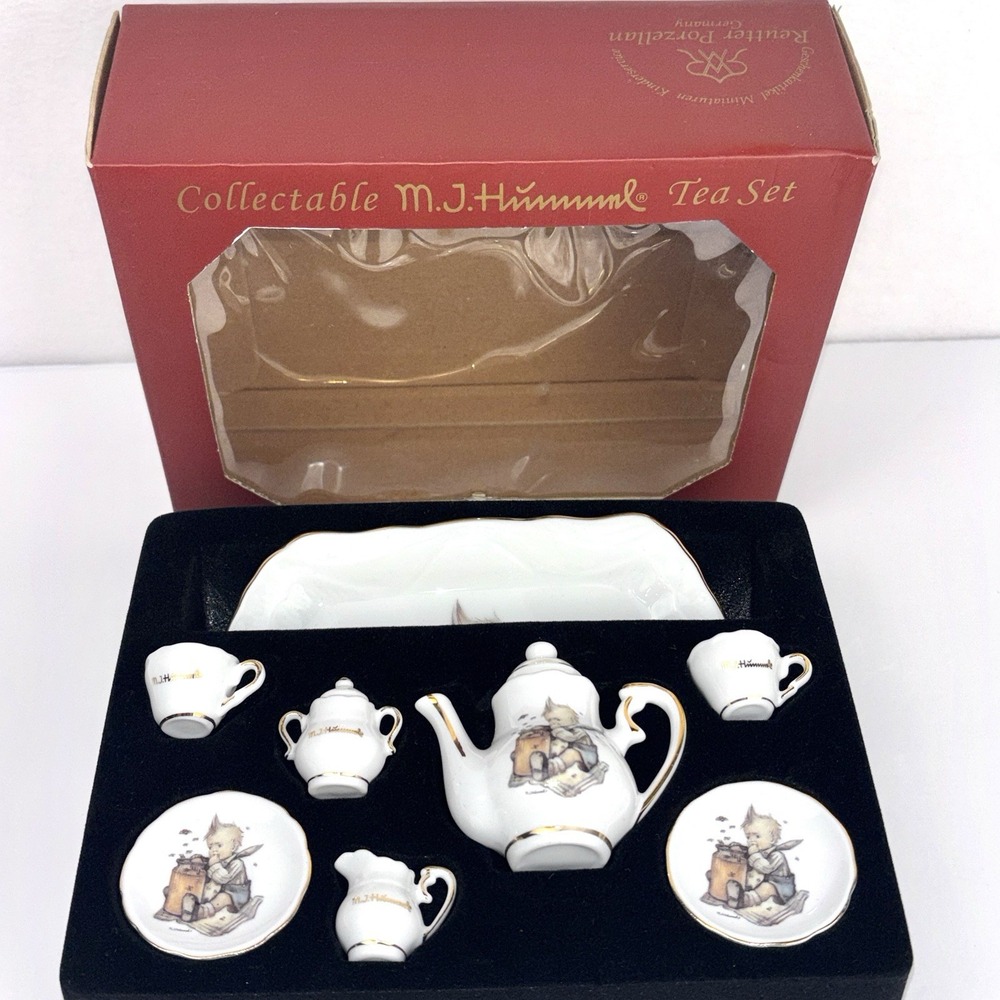 M.J. Hummel Honey Lovers Miniature Tea Set Reutter Porzellan Germany Boxed